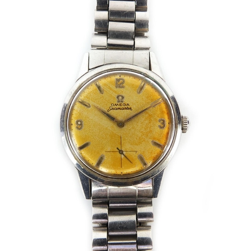 851 - Vintage gentleman's stainless steel Omega Seamaster wristwatch, No.20528621 to the movement