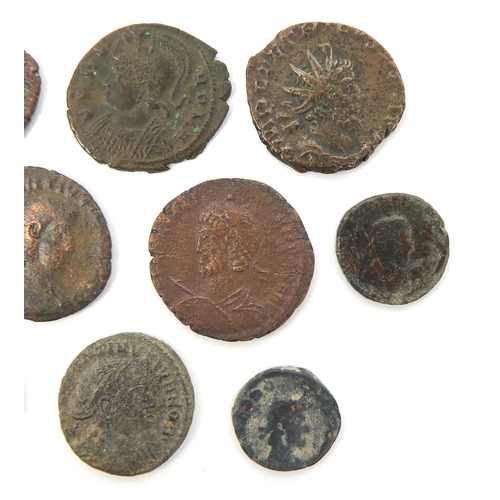 277 - Group of ten Roman coins, the largest approximately 1.9cm in diameter, approximate weight 18.9g