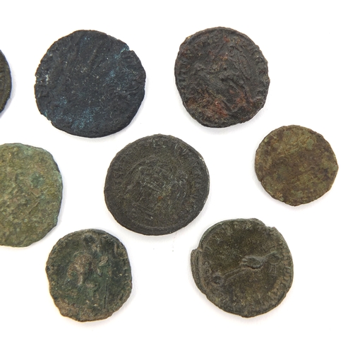 281 - Group of ten Roman coins, the largest approximately 1.8cm in diameter, approximate weight 22.6g