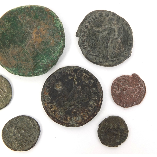 288 - Group of ten Roman coins, the largest approximately 3.5cm in diameter, approximate weight 61.4g