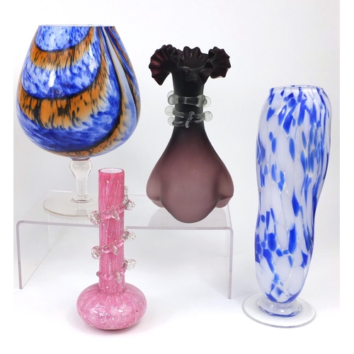 2093 - Collection of colourful glass ware including a pair of pink vases with trailed decoration and a larg... 