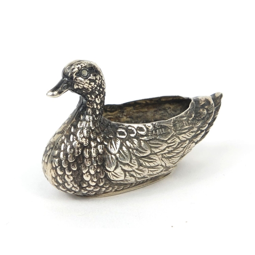 69 - Novelty silver pin cushion in the form of a duck, A & L D Birmingham 1906, 5.5cm long, approximate w... 