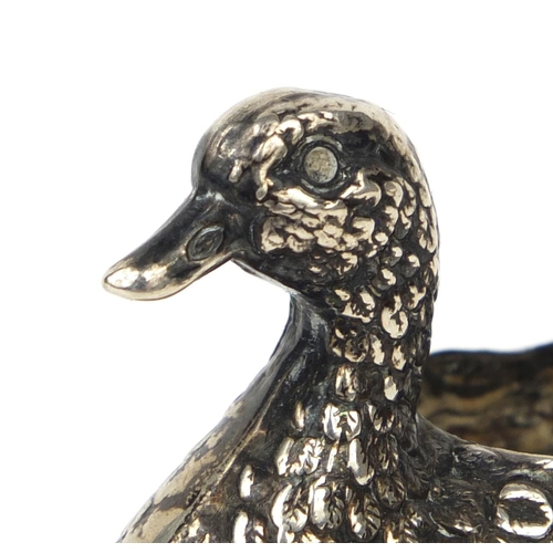 69 - Novelty silver pin cushion in the form of a duck, A & L D Birmingham 1906, 5.5cm long, approximate w... 