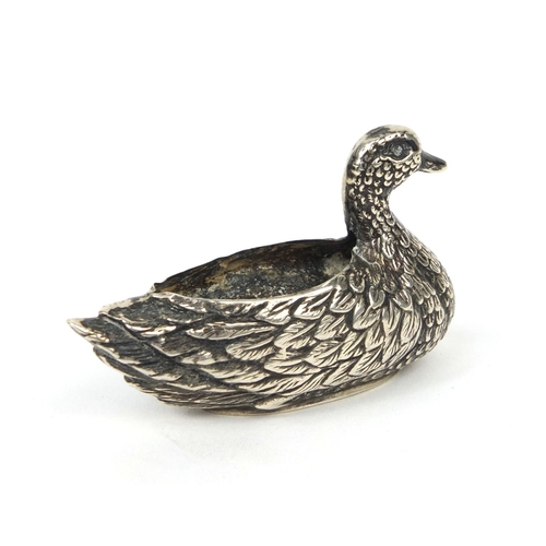 69 - Novelty silver pin cushion in the form of a duck, A & L D Birmingham 1906, 5.5cm long, approximate w... 