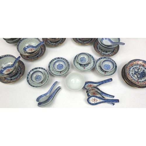 192 - Selection of Chinese hand painted blue and white china to include rice bowls, soup bowls, spoons etc