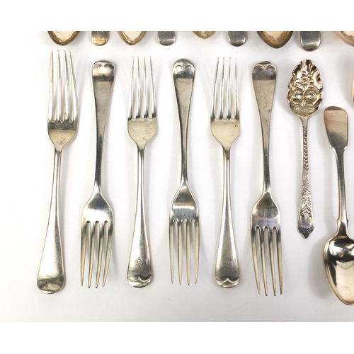 728 - Selection of Georgian and later silver forks and spoons, various hallmarks, approximate weight 709.0... 