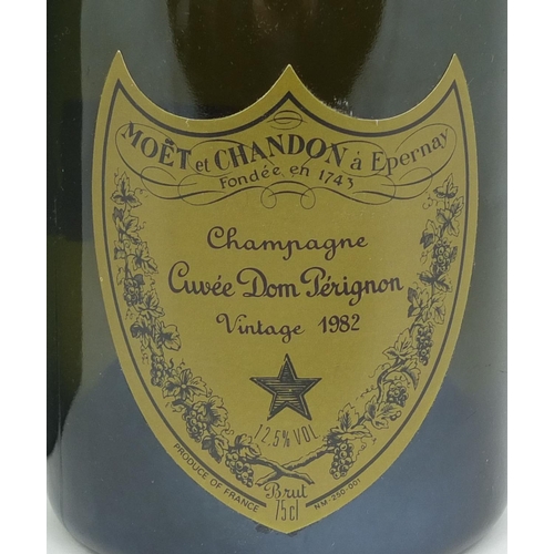 84 - Boxed 75cl bottle of vintage 1982 Moet & Chandon Dom Perignon Champagne