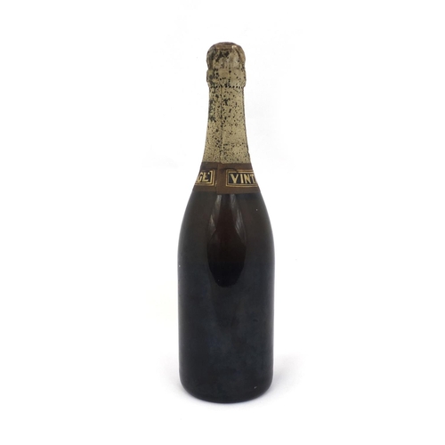 88 - Bottle of vintage 1928 Minchinbury Australian Champagne