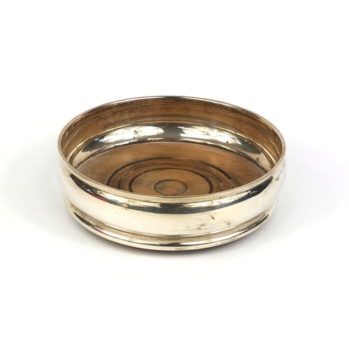 715 - Circular silver wine coaster, D J S London 1969, 13.5cm in diameter, approximate weight 145.0g