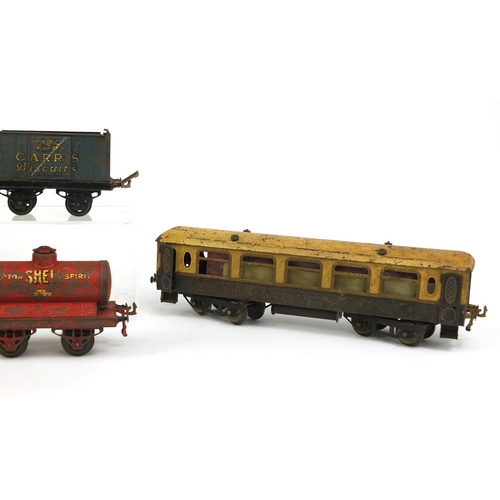 2345 - Group of Hornby O gauge tinplate railway including locomotive LMS 2115 and a Shell tender, the large... 