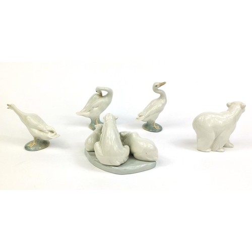 2081 - Group of Lladro including a polar bear group, and three geese, the largest 15cm wide