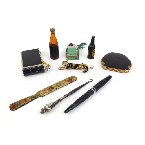 2373 - Group of vintage objects including compacts, Parker fountain pen, silver handled button hook and a n... 