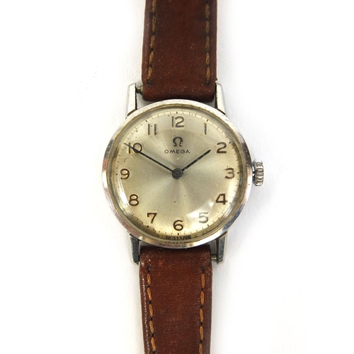 870 - Ladies vintage white metal Omega wristwatch, No.2171764760 to the movement, 2.5cm in diameter exclud... 