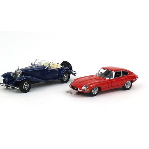 2330 - Three Franklin Mint precision die cast models, comprising a 1961 Jaguar E Type, 1935 Mercedes Benz 5... 