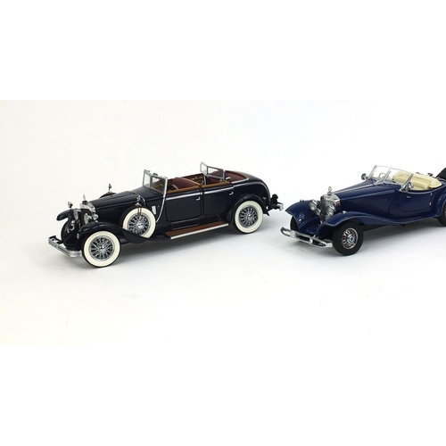 2330 - Three Franklin Mint precision die cast models, comprising a 1961 Jaguar E Type, 1935 Mercedes Benz 5... 