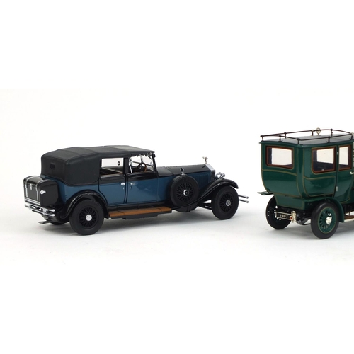 2329 - Three Franklin Mint precision die cast model Rolls-Royce's, comprising a 1929 Phantom 1, 1925 Silver... 