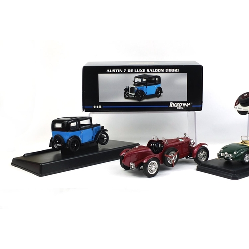 2332 - Group of die cast model vehicles including a boxed Austin 7 Deluxe Luxe Saloon 1932, Road Tuff and B... 