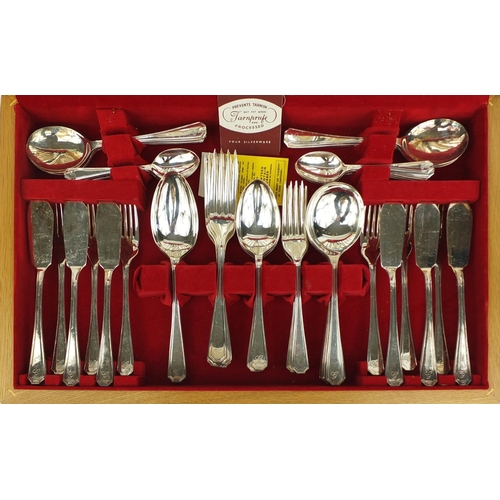 2217 - Six place canteen of Tarnprufe silver plated cutlery