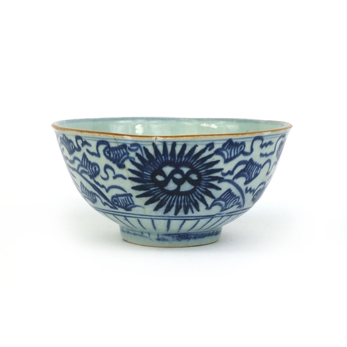 409 - Chinese porcelain bowl hand painted with stylised flowers, character mark to the base, 18cm in diame... 