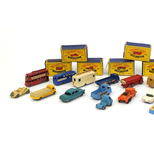 249 - Collection of boxed and unboxed Lesney 'Matchbox' series die cast vehicles including No.17, No.11, N... 