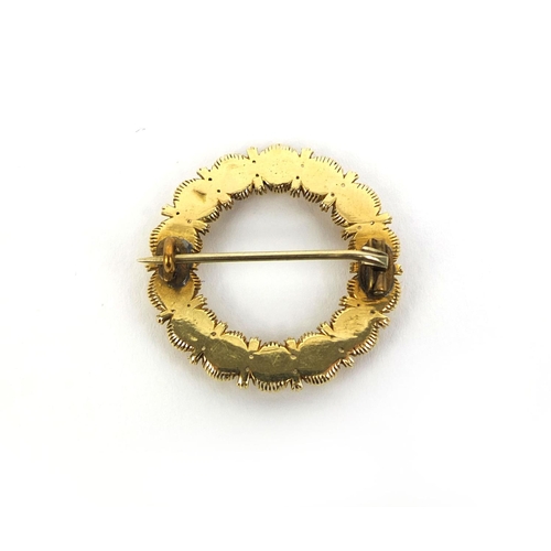 796 - Antique unmarked gold ruby brooch, 3cm in diameter, approximate weight 8.4g