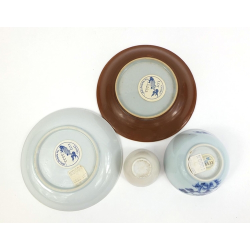 413 - Collection of Chinese cargo ceramics comprising a tea bowl  and two saucers from the Nanking cargo a... 