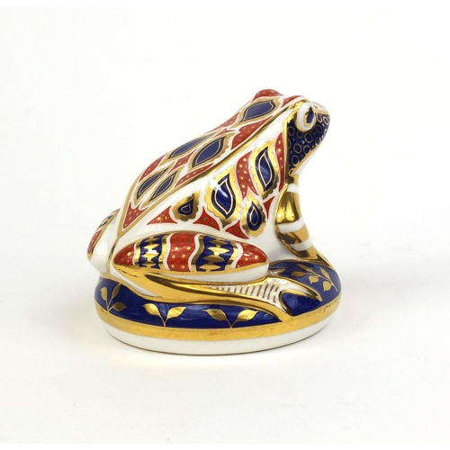 2091 - Royal Crown Derby frog paperweight, factory marks to the base, 7.5cm high