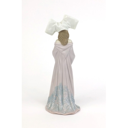 2076 - Lladro figure of medieval maiden, factory marks and No.611 to the base, 22cm high