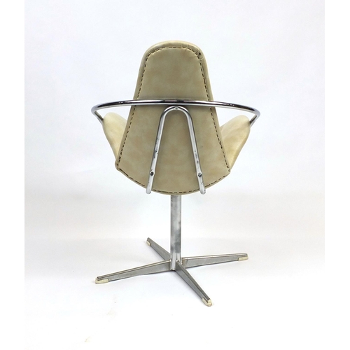 2049 - Vintage chrome swivel chair with cream button back leather upholstery, 84cm high