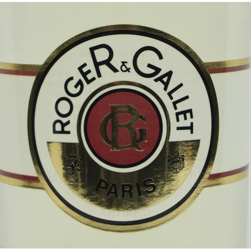 2135 - Large display bottle of Roger & Gallet Eau De Cologne Extra-Vieille, 30cm high