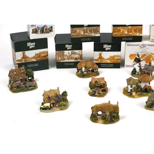 2305 - Collection of boxed Lilliput Lane cottages to include Collectors Club editions