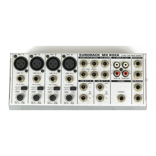 221 - Behringer Eurorack MX 802a DJ music mixer