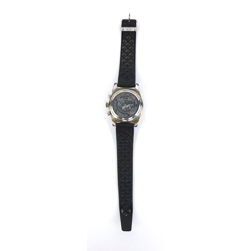 1055 - Vintage Accurist incabloc chronograph wristwatch, 3.8cm in diameter excluding the crown