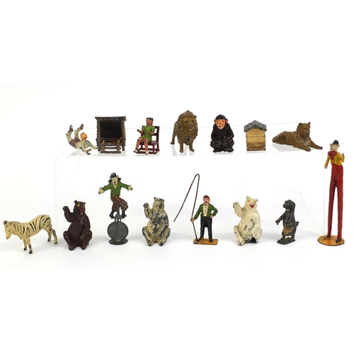 427 - Group of hand painted lead circus figures, animals and accessories, including bears, circus leader, ... 