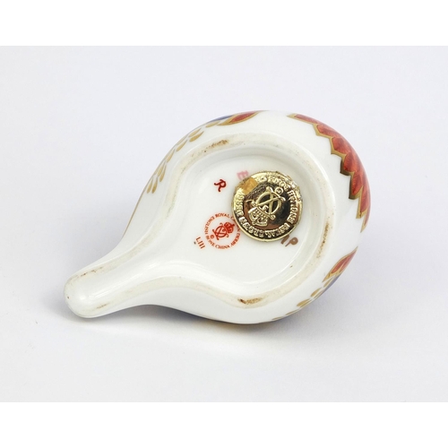 2072 - Royal Crown Derby robin paperweight with gold stopper, factory marks to the base, 7cm high