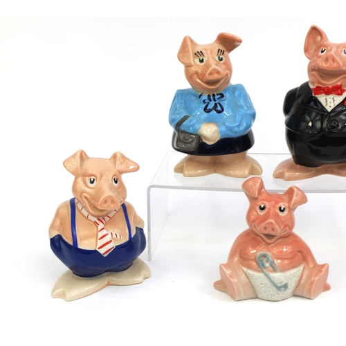 2091 - Set of five Wade Natwest piggy banks, the largest 18cm high