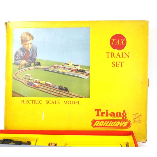 232 - Boxed Tri-ang T Gauge electric train set with a selection of Tri-ang track