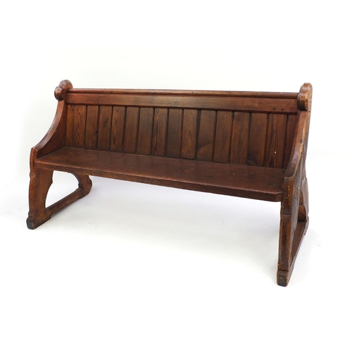 2014 - Pitch pine settle with shaped end supports, 85cm high x 158cm wide x 60cm deep