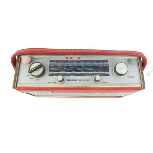 158 - Vintage Roberts R505 radio