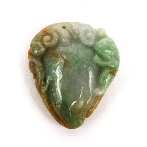 517 - Chinese jade pendant carved in the form of a fruit, 4.5cm high