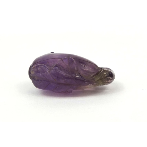 511 - Chinese carved amethyst pendant in the form of a fruit, 3cm high