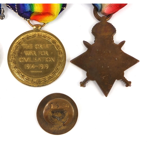 318 - British Military World War I trio awarded to 1565SPR.F.DIX.R.E together with Eastern & Chatham Railw... 