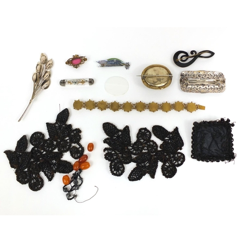 1020 - Assorted vintage jewellery including a floral micro mosaic bracelet, amber coloured beads, large ste... 