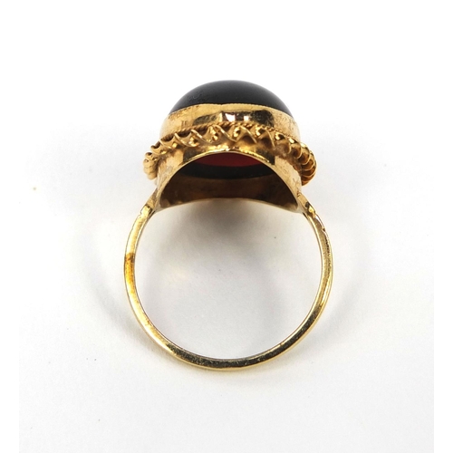 1012 - 9ct gold cabochon garnet ring, size N, approximate weight 5.1g