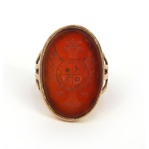 919 - Antique unmarked gold cornelian intaglio seal ring, size O, approximate weight 5.5g