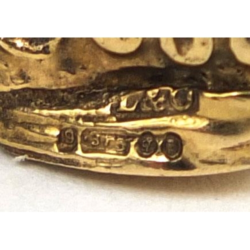 984 - 9ct gold boot charm, 2.5cm long, approximate weight 5.6g