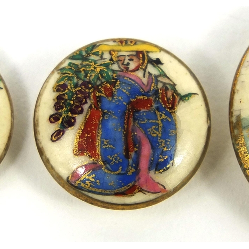 506 - Five Japanese Satsuma buttons, four hand painted with Geisha girls, the largest 2.3cm in diameter