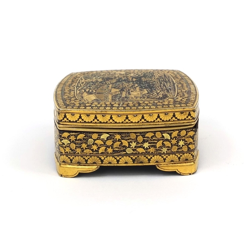 556 - 19th century Japanese Komai trinket box, the lid decorated with a landscape scene, character marks t... 