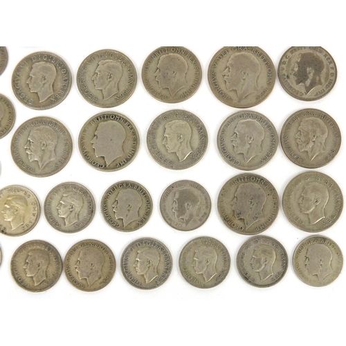 2777 - British pre decimal coinage including half crowns, shillings and six pence's, approximate weight 3.6... 