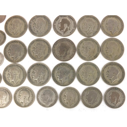 2774 - British pre decimal coinage including half crowns, shillings and six pence's, some Victorian example... 